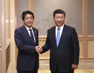 藉由G20杭州峰會，中日兩方領導人難得會面。      （新華社 龐興雷 攝） 