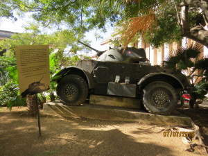 哈瓦那大學內坦克車。